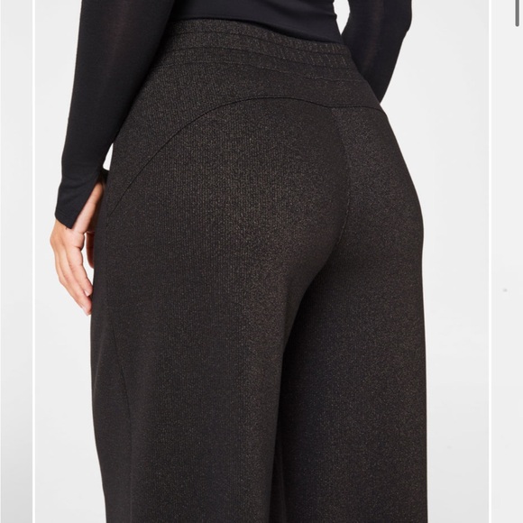 SPANX AIR ESSENTIALS-WIDE LEG PANTS-LTD EDITION COLOR/BLACK SILVER—NEW IN PKG - Picture 5 of 5